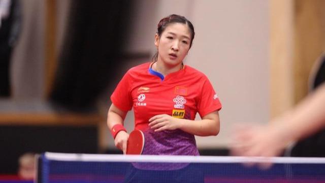 运动员在自 运动员在自