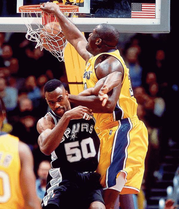 [图]WTT总决赛 王楚钦／孙颖莎3-0林诗栋／蒯曼获两连胜