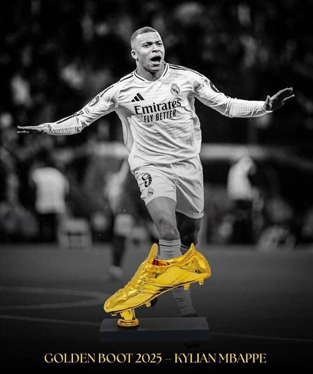 [图]WTT总决赛 王楚钦／孙颖莎3-0林诗栋／蒯曼获两连胜